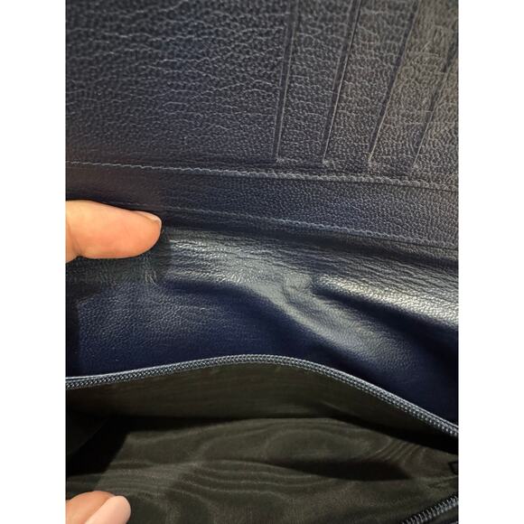 Chanel Classic Navy Blue Caviar Long Wallet with Gold CC Logo - Picture 4 of 5